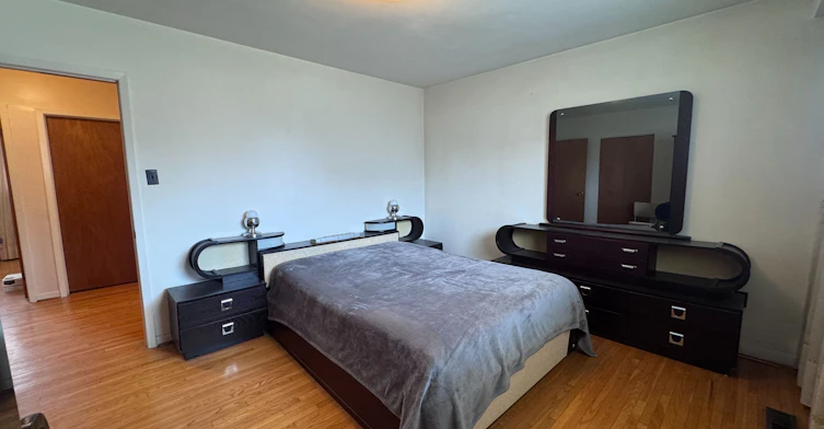 UPPER-300 Driftwood Avenue, Toronto, ON, M3N 2P1 - 17