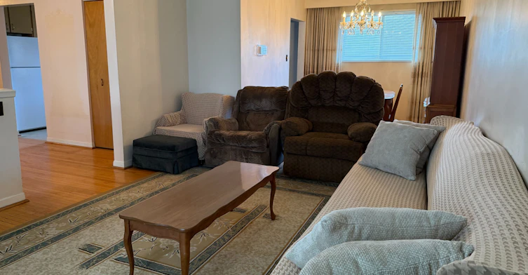 UPPER-300 Driftwood Avenue, Toronto, ON, M3N 2P1 - 9