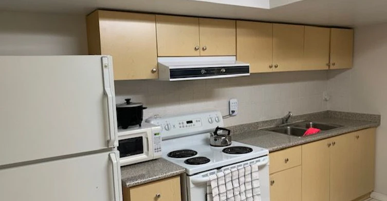 Bsmt-17 Aldwinckle Heights, Toronto, ON, M3J 3S7 - 10