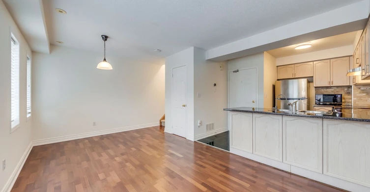 Unit 11-605 Shoreline Drive, Mississauga, ON, L5B 4K3 - 8