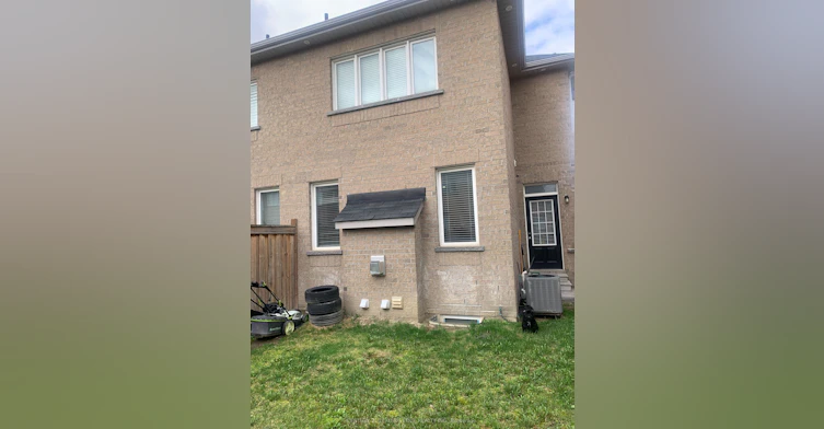 70 Campwood Crescent, Brampton, ON, L6P 0W8 - 2