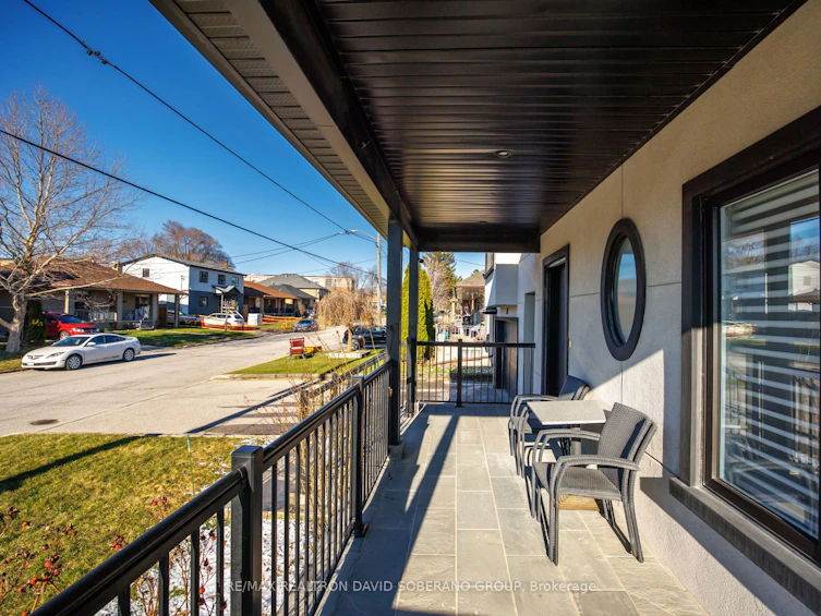 105 Winston Park Boulevard, Toronto, ON, M3K 1C4 - 3