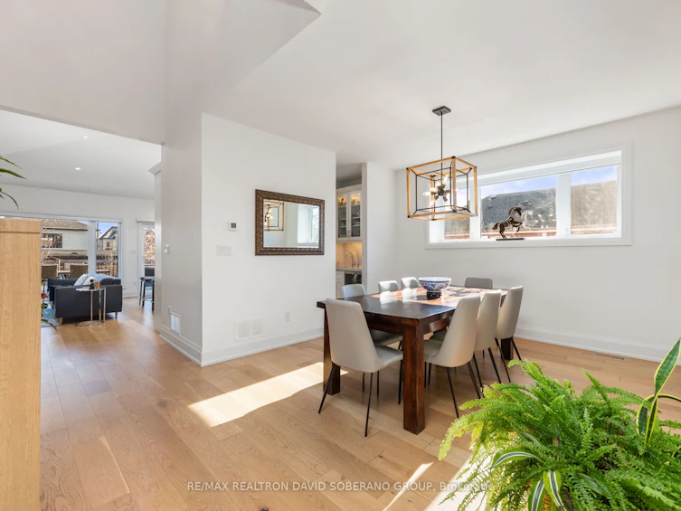 105 Winston Park Boulevard, Toronto, ON, M3K 1C4 - 7