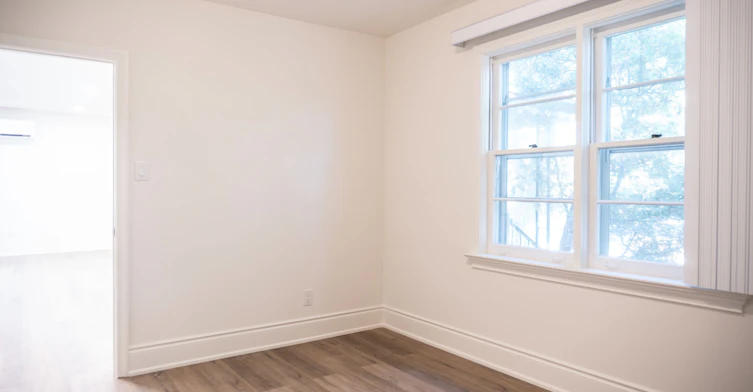 Upper-148 Martin Grove Road, Toronto, ON, M9B 4K9 - 10
