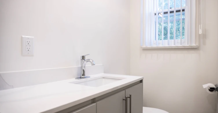 Upper-148 Martin Grove Road, Toronto, ON, M9B 4K9 - 13