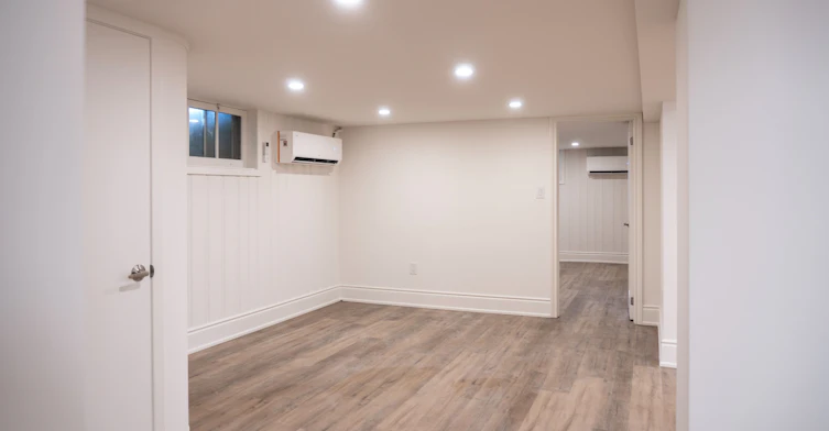 Lower-148 Martin Grove Road, Toronto, ON, M9B 4K9 - 3