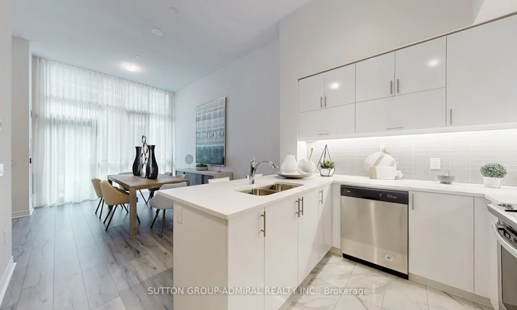 Th 101-39 Annie Craig Drive