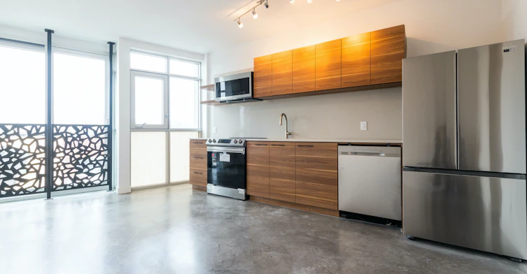 3A-3333 Dundas Street W, Toronto, ON, M6P 2A6 - 3