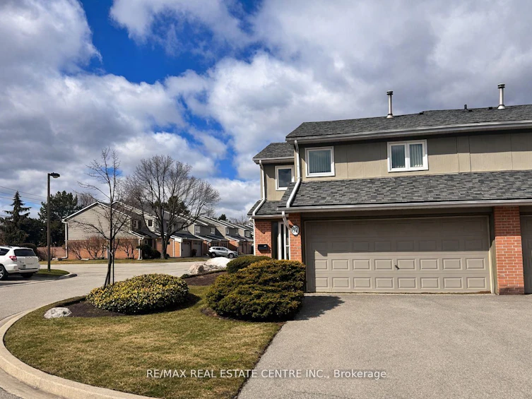 67-3079 Fifth Line W, Mississauga, ON, L5L 3T1