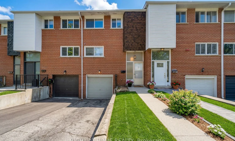 5473 Schueller Crescent