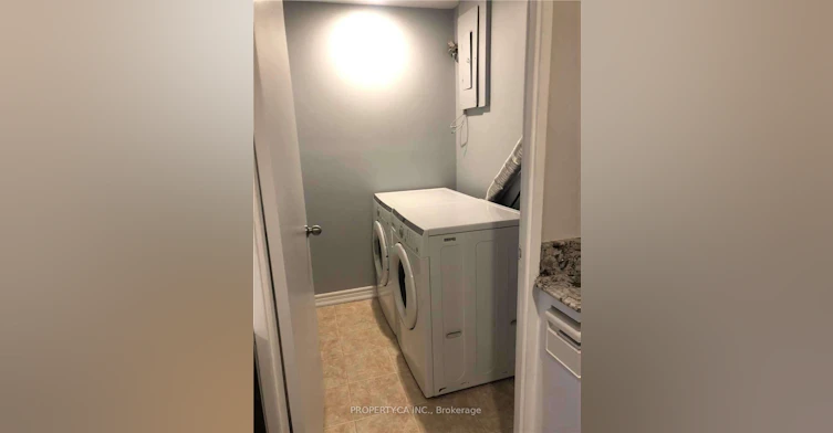 11-3050 Constitution Boulevard, Mississauga, ON, L4Y 3X7 - 4