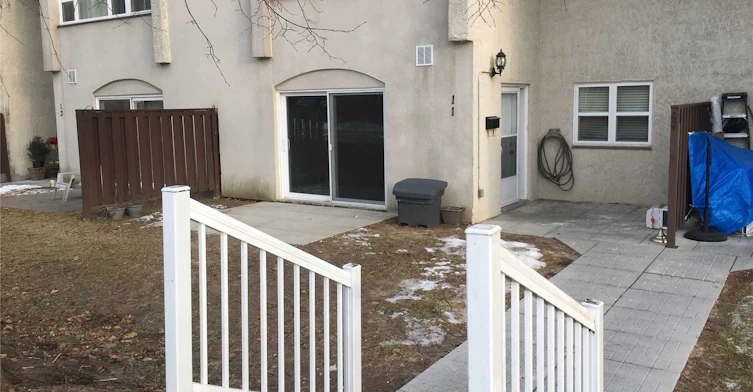 11-3050 Constitution Boulevard, Mississauga, ON, L4Y 3X7