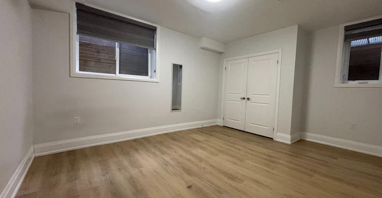 Basement-897 Fourth Street, Mississauga, ON, L5E 1J8 - 9