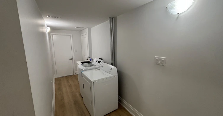 Basement-897 Fourth Street, Mississauga, ON, L5E 1J8 - 16