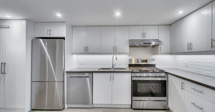 3-115 Wallace Avenue, Toronto, ON, M6H 1T8 - 9