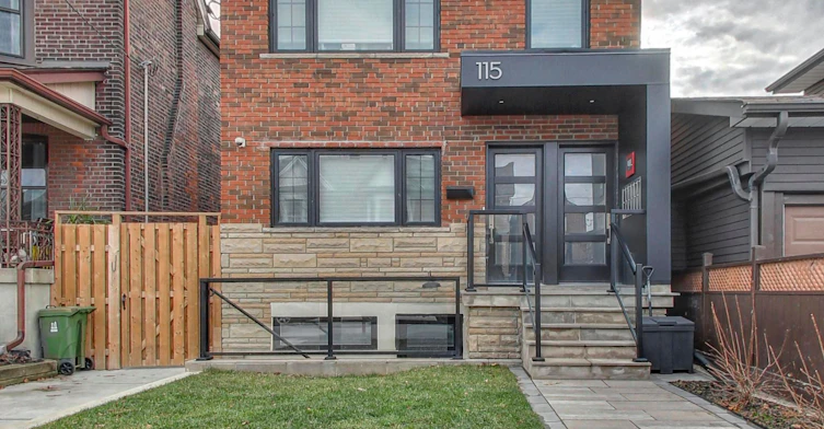 3-115 Wallace Avenue, Toronto, ON, M6H 1T8