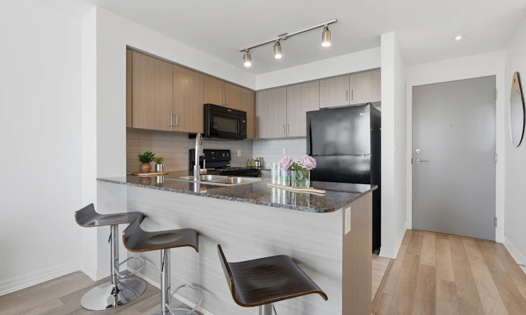 1116-80 Esther Lorrie Drive