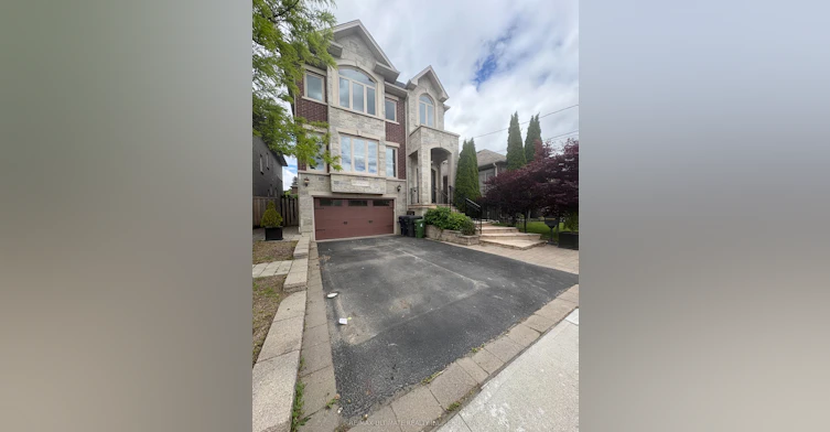 2 Lower-1166 Glengrove Avenue W, Toronto, ON, M6B 2K4 - 5