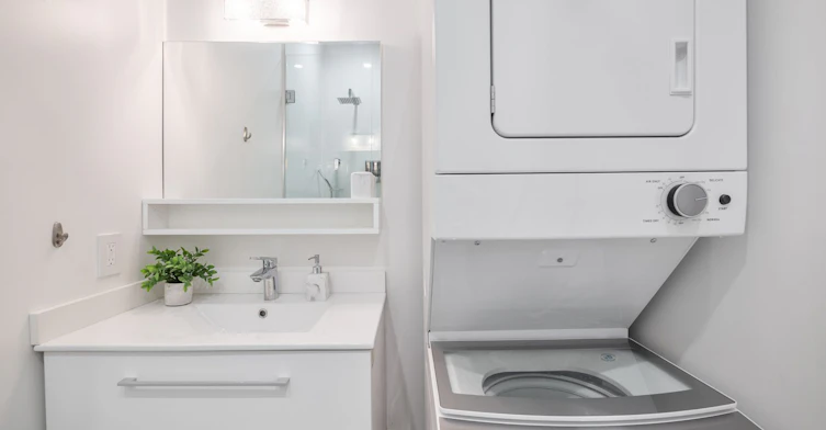 Lower-10 Katherine Road, Toronto, ON, M3K 1H9 - 31