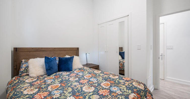Lower-10 Katherine Road, Toronto, ON, M3K 1H9 - 27