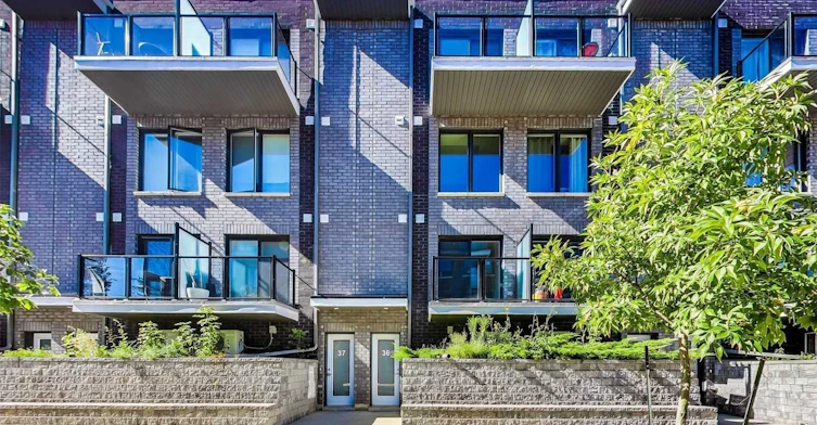 38-2059 Weston Road, Toronto, ON, M9N 1X7