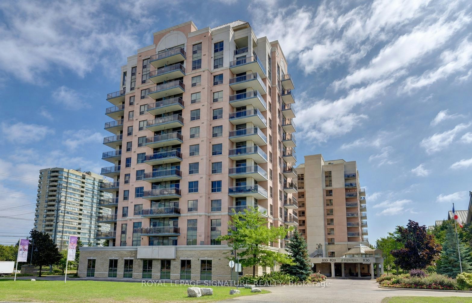 1003-810 Scollard Court, Mississauga, ON, L5V 0A4