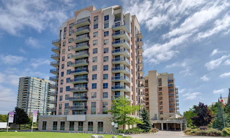 1003-810 Scollard Court
