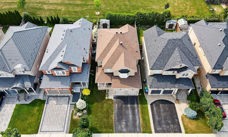7 Messina Avenue