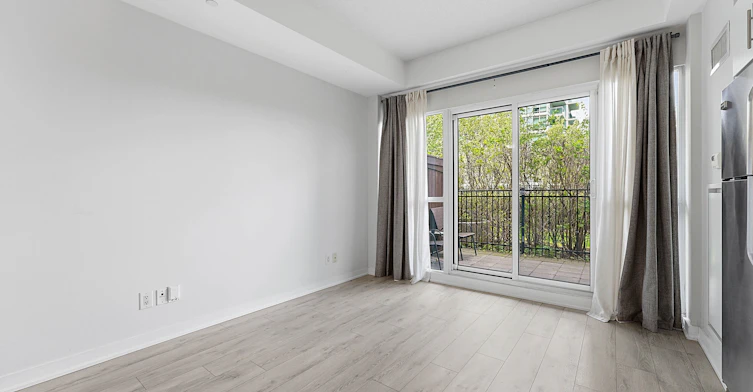 423-165 Legion Road, Toronto, ON, M8Y 0B3 - 7