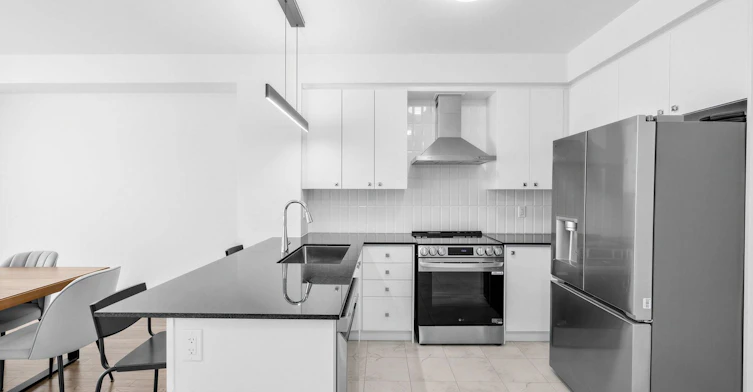 96 Coolhurst Avenue, Brampton, ON, L7A 5L9 - 5