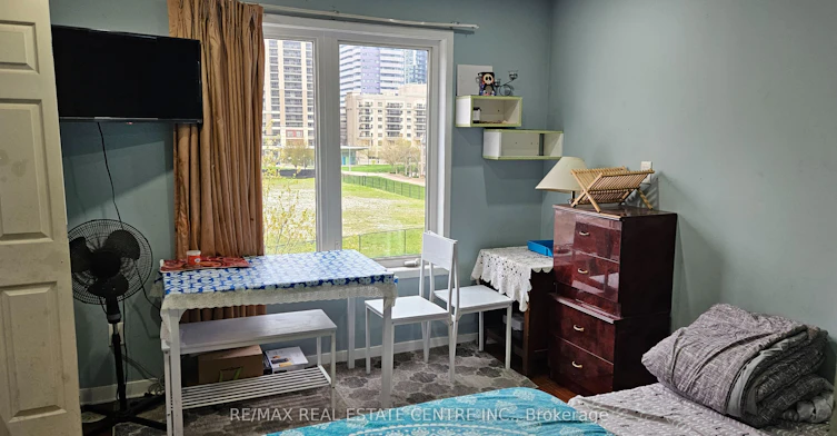 17 (Shared)-370 Square One Drive, Mississauga, ON, L5B 0E6 - 6