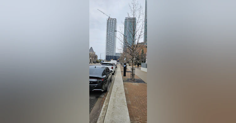 17 (Shared)-370 Square One Drive, Mississauga, ON, L5B 0E6 - 16