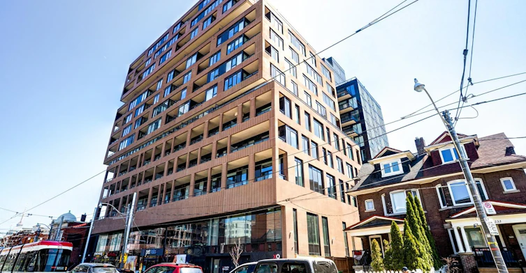 Lower Penthouse #17-270 Dufferin Street, Toronto, ON, M6K 0H8 - 2