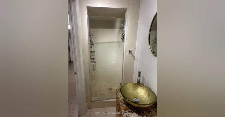 BSMT-190 Falstaff Avenue, Toronto, ON, M6L 3C3 - 10