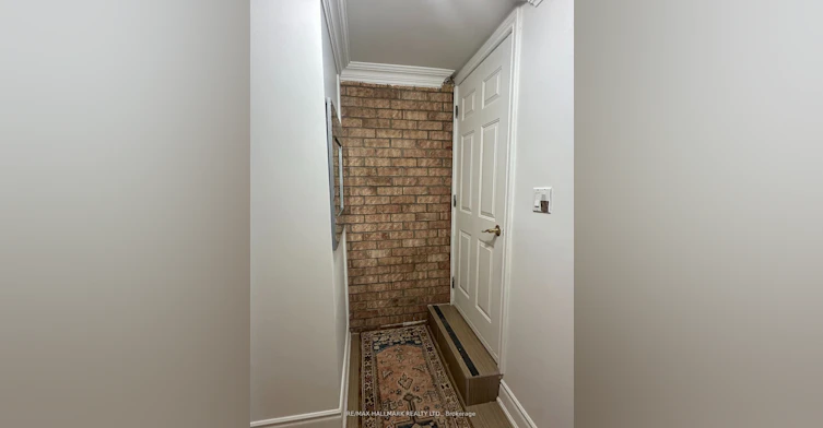 BSMT-190 Falstaff Avenue, Toronto, ON, M6L 3C3 - 24