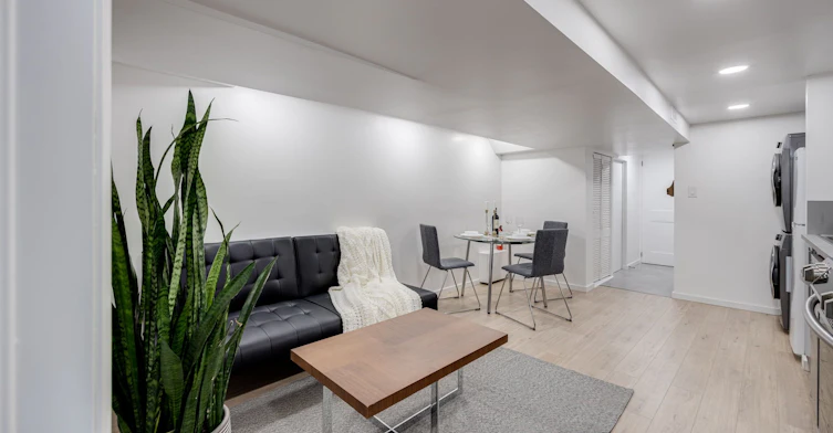 Bsmt-490 Symington Avenue, Toronto, ON, M6N 2W5 - 6