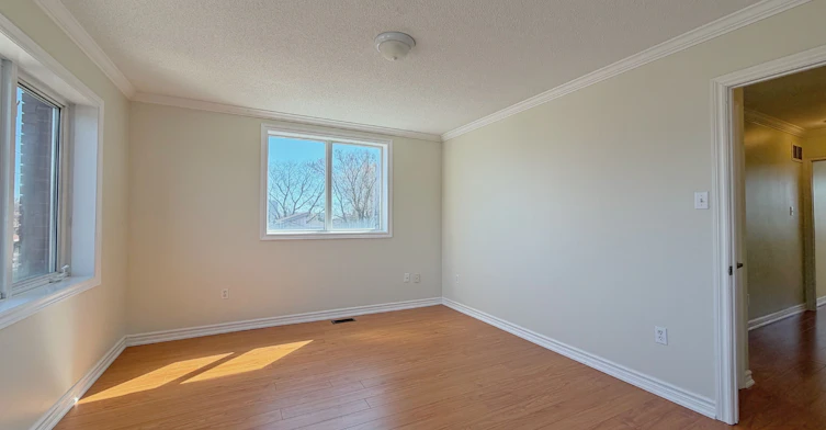 621A The Queensway N/A, Toronto, ON, M8Y 1K4 - 19