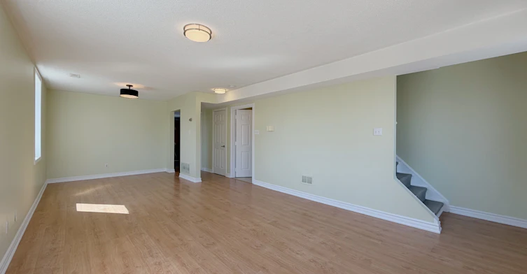621A The Queensway N/A, Toronto, ON, M8Y 1K4 - 5
