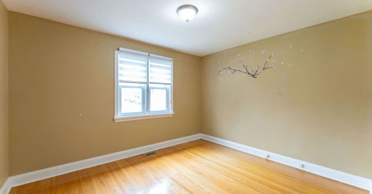Main Fl.-21 Deevale Road, Toronto, ON, M3M 1Z2 - 15