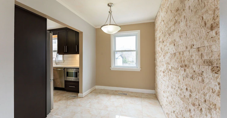 Main Fl.-21 Deevale Road, Toronto, ON, M3M 1Z2 - 7