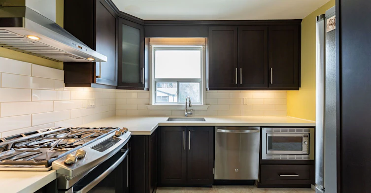 Main Fl.-21 Deevale Road, Toronto, ON, M3M 1Z2 - 10