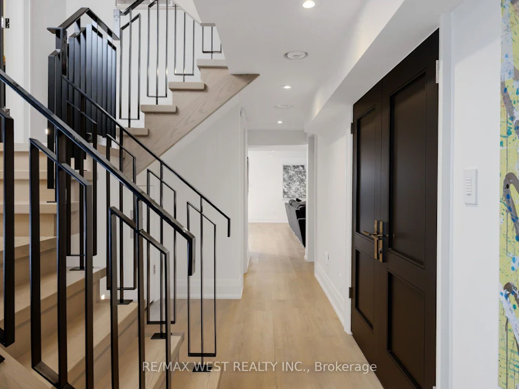 64 Thompson Avenue, Toronto, ON, M8Z 3T4 - 36