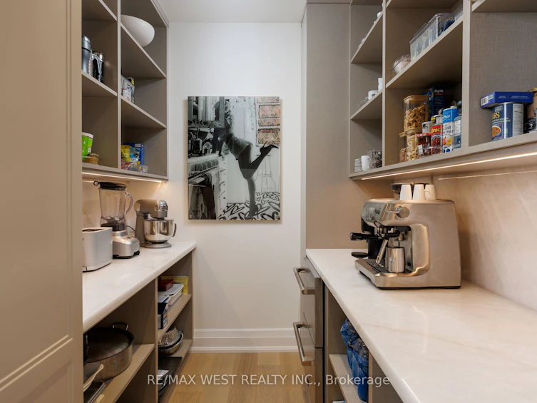 64 Thompson Avenue, Toronto, ON, M8Z 3T4 - 16