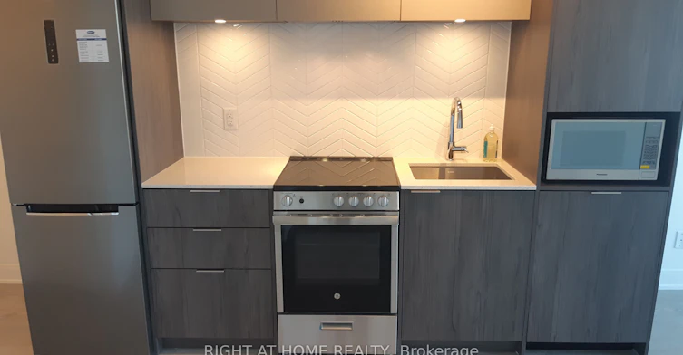 1510-70 Annie Craig Drive, Toronto, ON, M8V 0G2 - 7