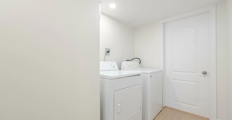 Bsmt-5654 Dolmite Heights, Mississauga, ON, L5M 7B5 - 19