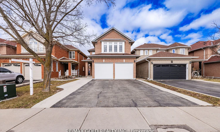 17 Dovesong Drive