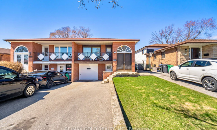 877 Consort Crescent