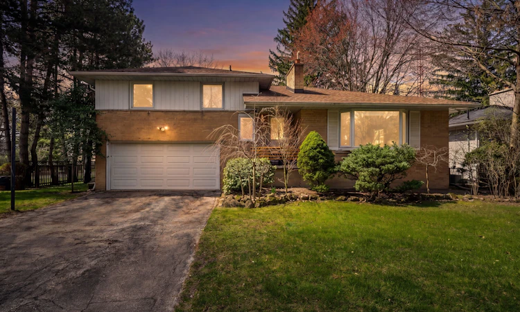 508 Vanessa Crescent