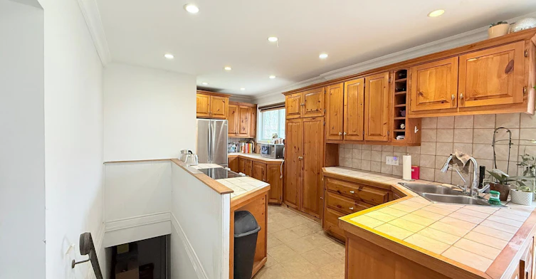 Upper-38 Burnhamthorpe Road W, Oakville, ON, L6M 4K4 - 5