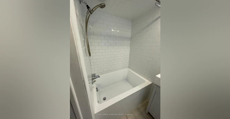 1B-9 Wilson Park Road, Toronto, ON, M6K 3B6 - 7